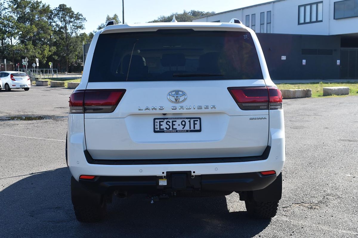 2022 Toyota Landcruiser Sahara FJA300R