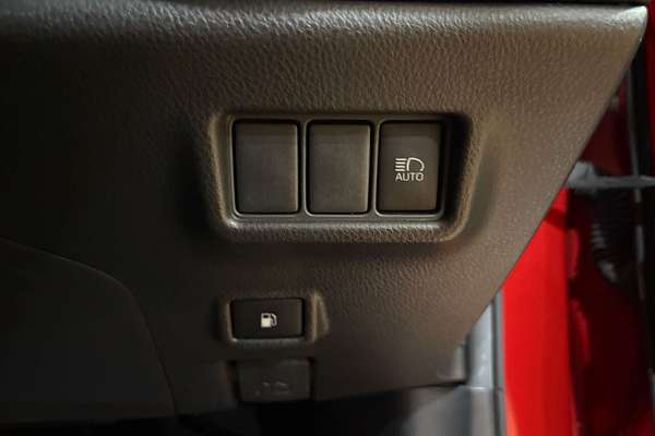 2023 Toyota C-HR GXL NGX10R