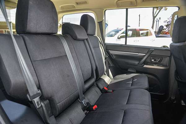 2020 Mitsubishi Pajero Sport GLX QF