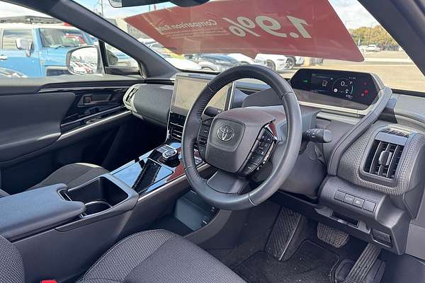 2024 Toyota bZ4X XEAM10R