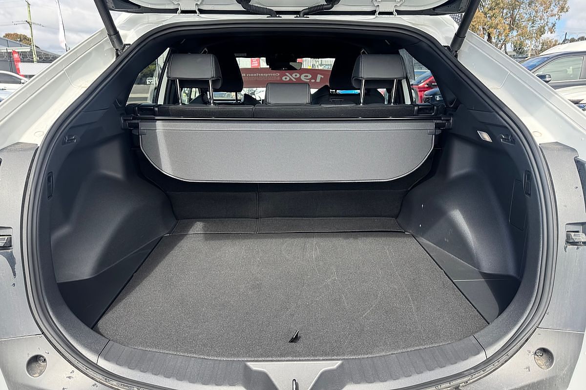 2024 Toyota bZ4X XEAM10R