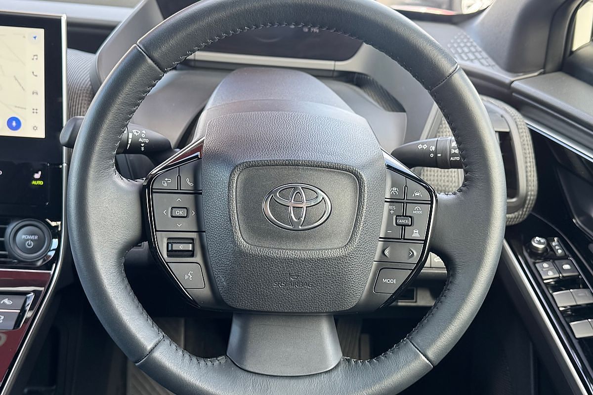 2024 Toyota bZ4X XEAM10R