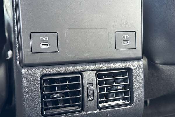 2024 Toyota bZ4X XEAM10R