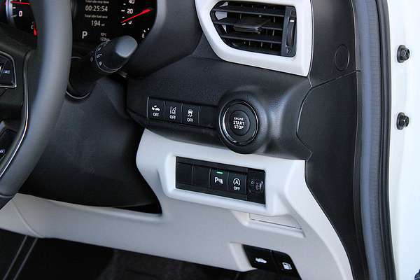 2025 Suzuki Swift Hybrid Plus UZ