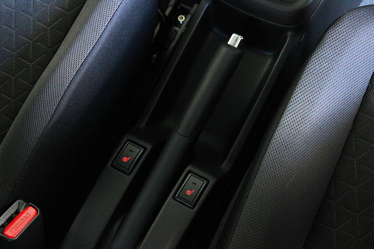 2025 Suzuki Swift Hybrid Plus UZ