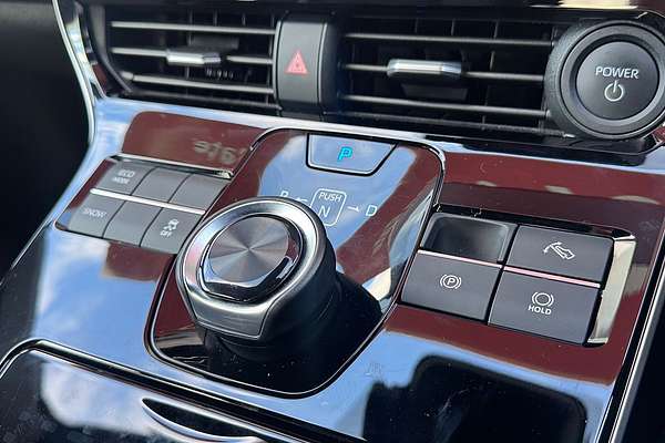 2024 Toyota bZ4X XEAM10R