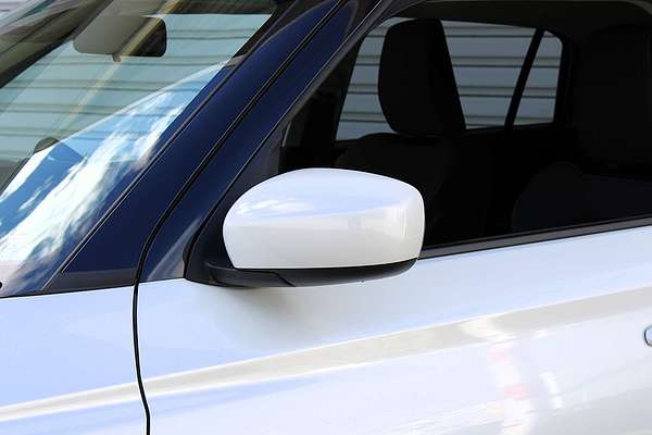 2025 Suzuki Swift Hybrid Plus UZ