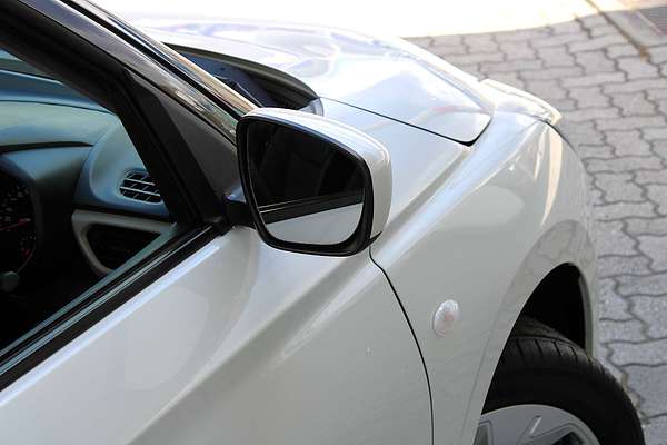 2025 Suzuki Swift Hybrid Plus UZ