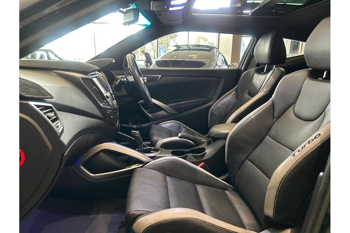 2015 Hyundai Veloster SR Turbo + FS4 Series II