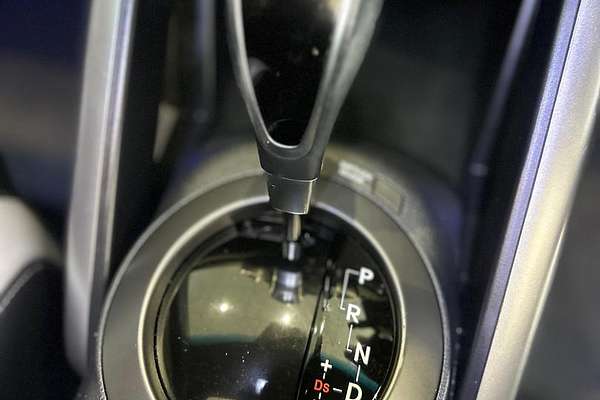 2015 Hyundai Veloster SR Turbo + FS4 Series II