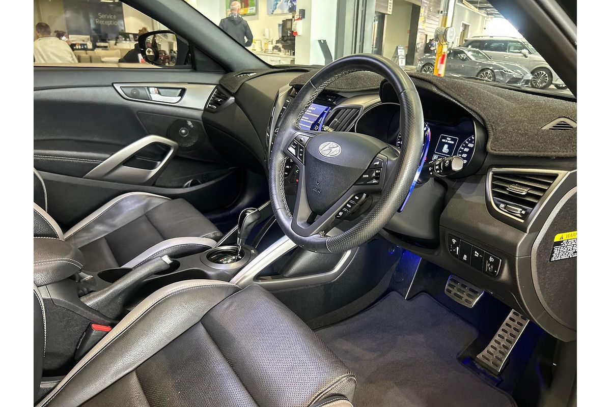 2015 Hyundai Veloster SR Turbo + FS4 Series II