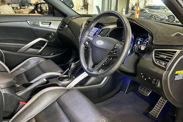 2015 Hyundai Veloster SR Turbo + FS4 Series II