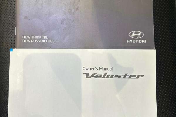 2015 Hyundai Veloster SR Turbo + FS4 Series II