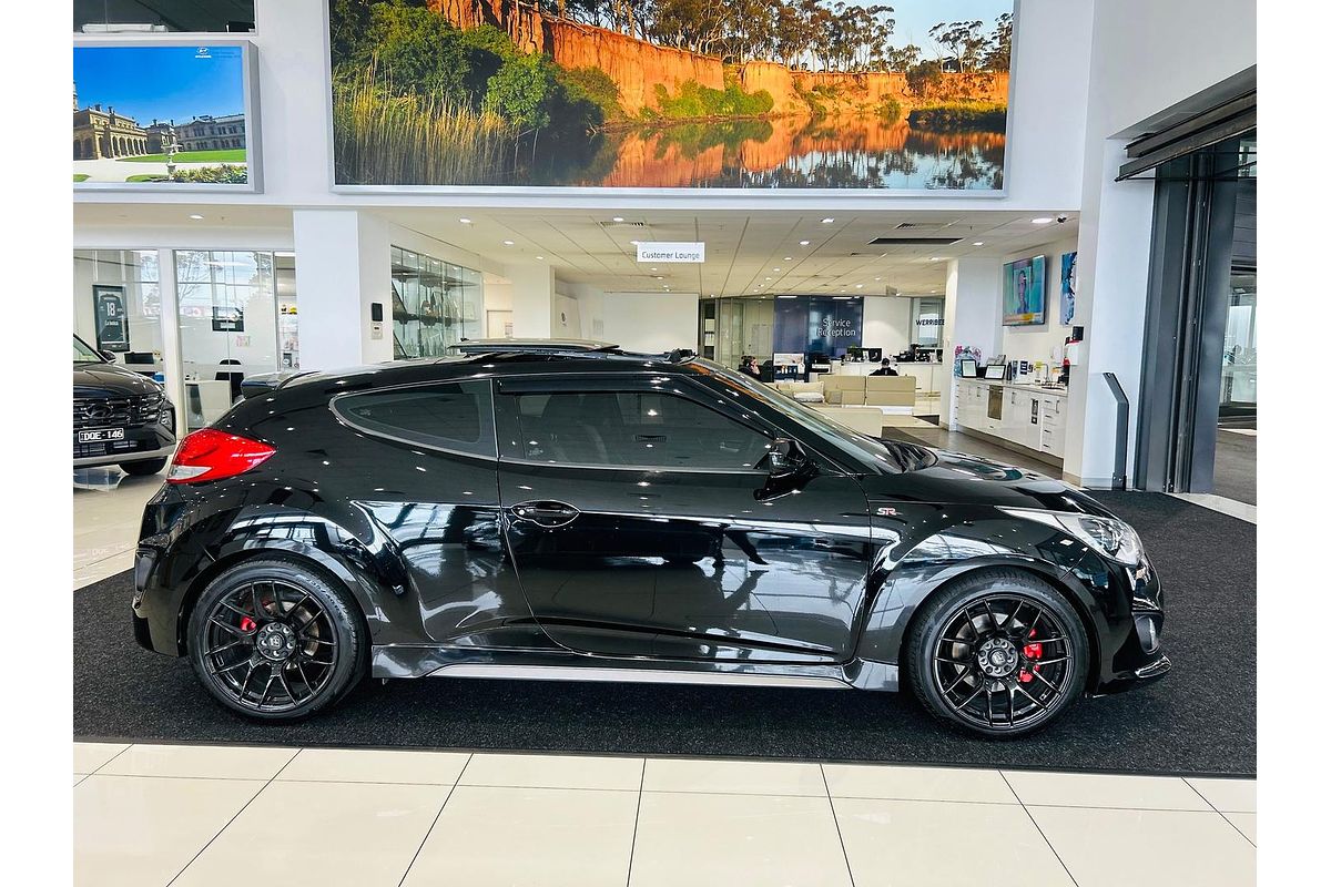 2015 Hyundai Veloster SR Turbo + FS4 Series II