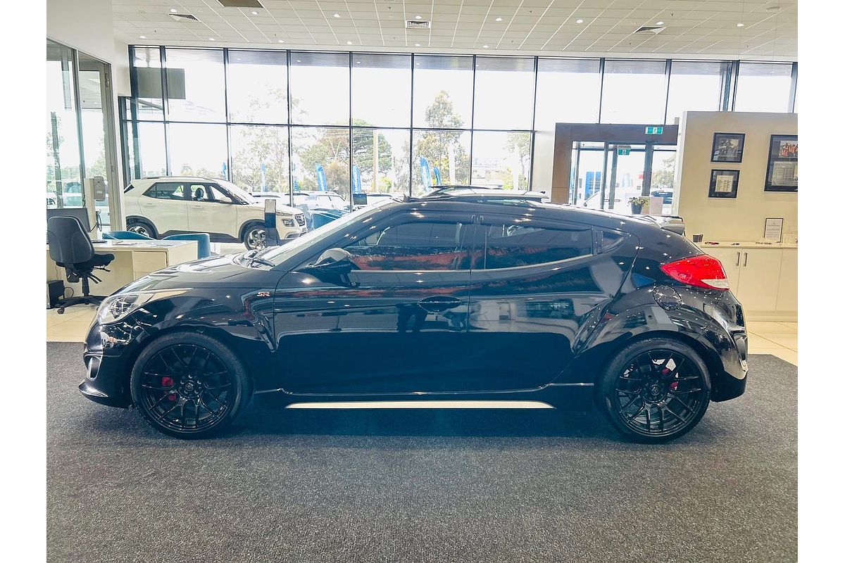 2015 Hyundai Veloster SR Turbo + FS4 Series II