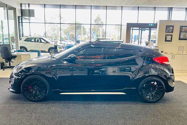 2015 Hyundai Veloster SR Turbo + FS4 Series II