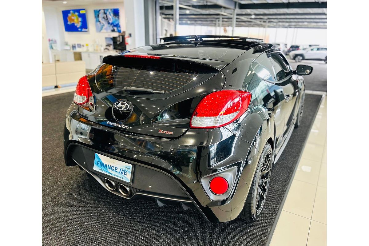 2015 Hyundai Veloster SR Turbo + FS4 Series II