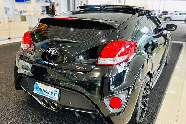 2015 Hyundai Veloster SR Turbo + FS4 Series II