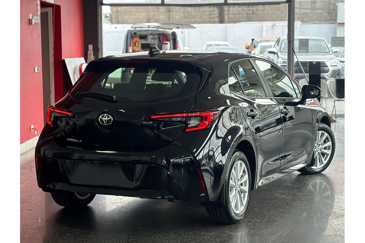 2024 Toyota Corolla Ascent Sport MZEA12R