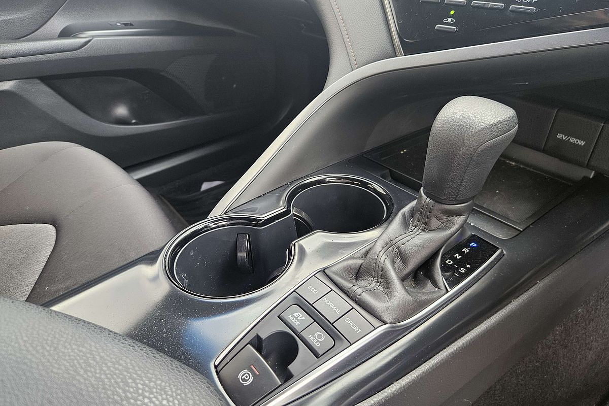 2020 Toyota Camry Ascent AXVH71R