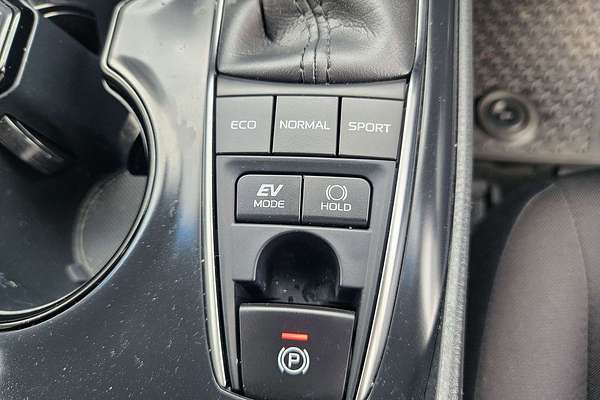 2020 Toyota Camry Ascent AXVH71R