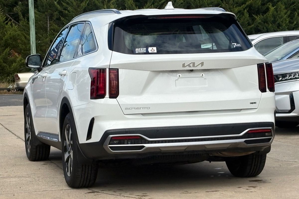 2023 Kia Sorento Sport MQ4