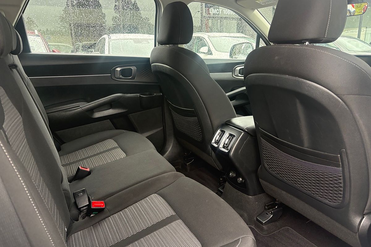 2023 Kia Sorento Sport MQ4