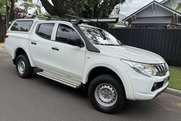 2015 Mitsubishi Triton GLX MQ 4X4
