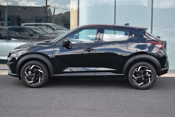 2024 Nissan JUKE ST+ F16