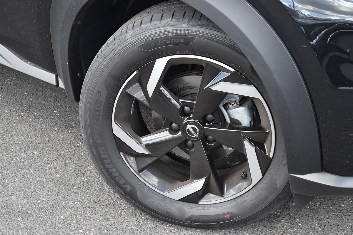 2024 Nissan JUKE ST+ F16