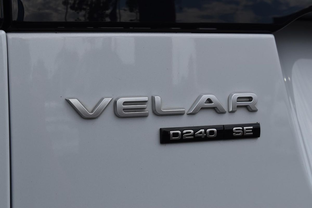 2019 Land Rover Range Rover Velar D240 SE L560