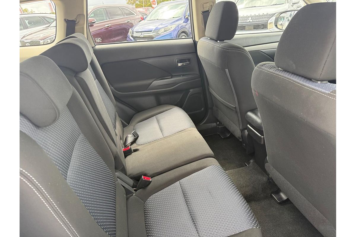 2018 Mitsubishi Outlander ES ADAS ZL