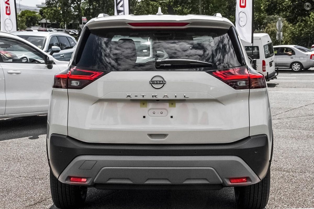 2025 Nissan X-TRAIL ST-L T33