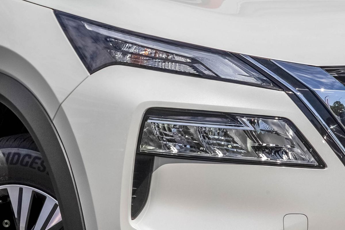 2025 Nissan X-TRAIL ST-L T33