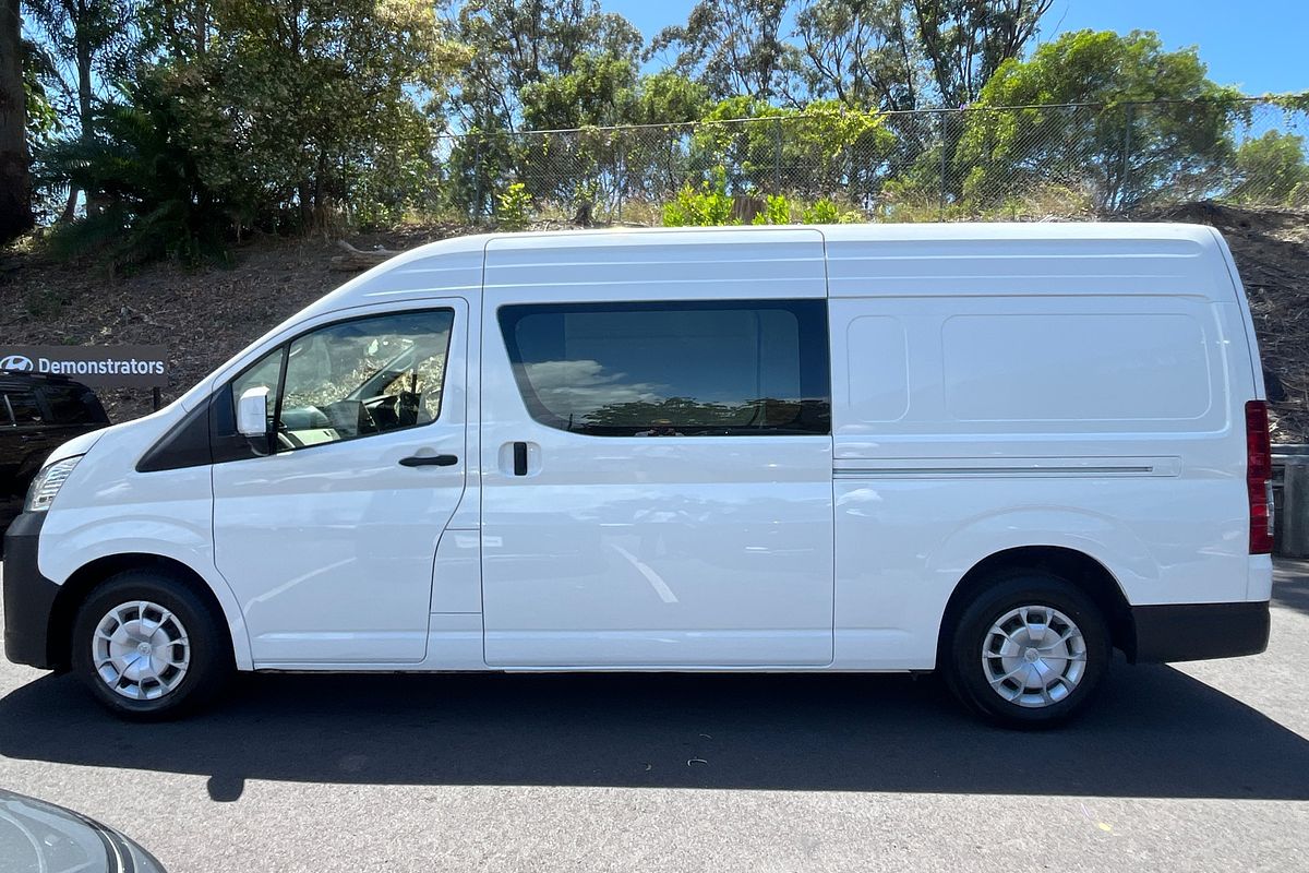2022 Toyota Hiace GDH320R ELWB High Roof
