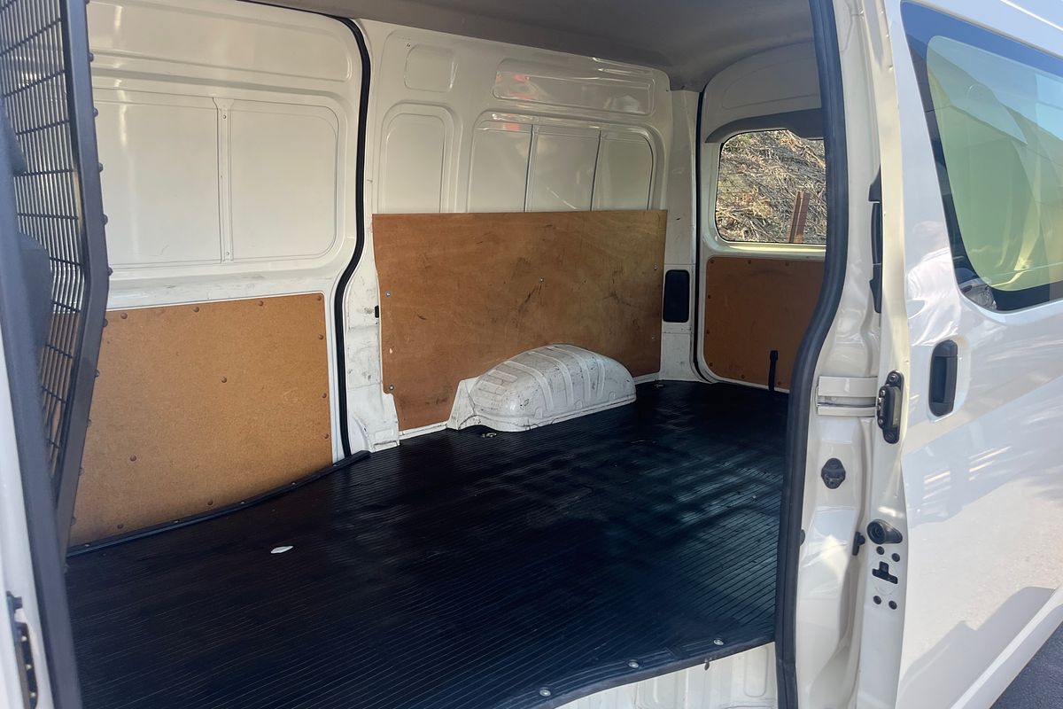 2022 Toyota Hiace GDH320R ELWB High Roof