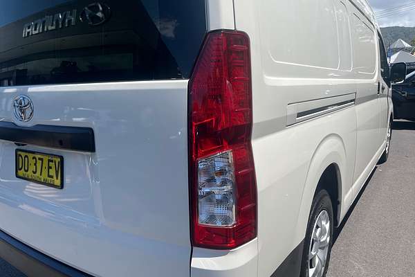 2022 Toyota Hiace GDH320R ELWB High Roof