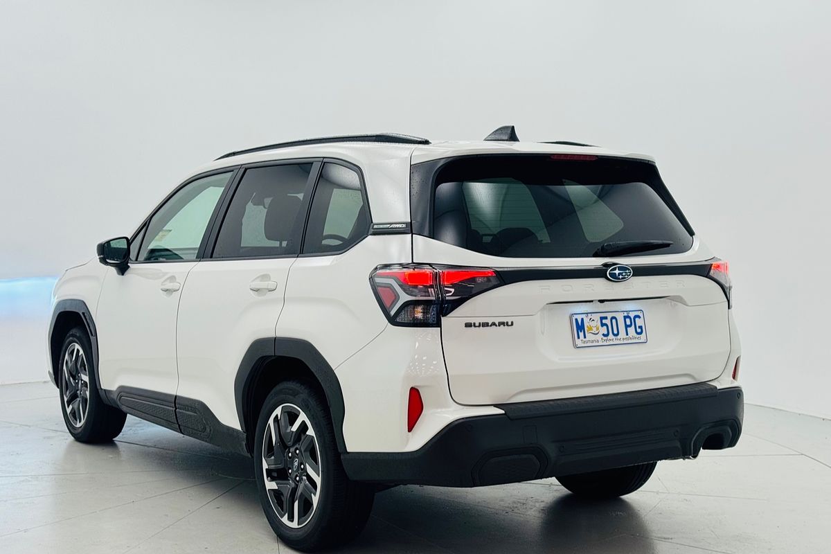 2025 Subaru Forester Touring S6