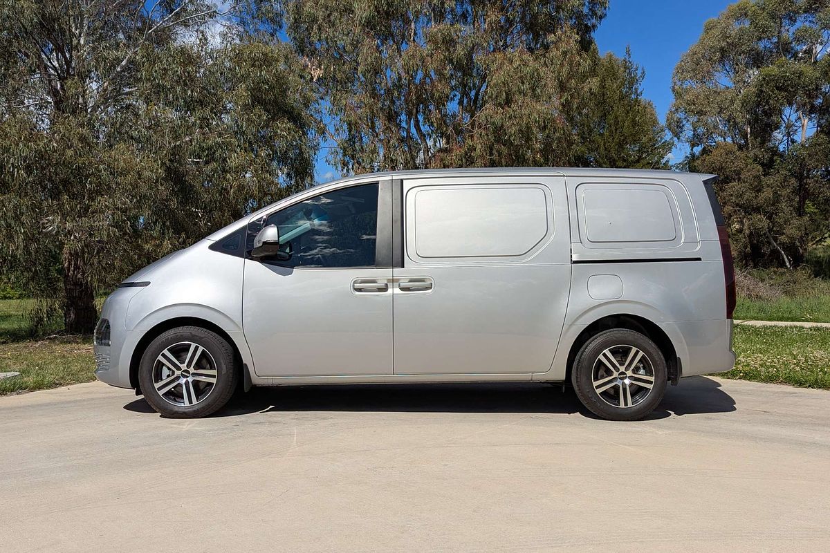 2021 Hyundai STARIA  US4.V1