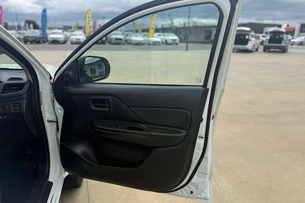 2020 Mitsubishi Triton GLX ADAS MR Rear Wheel Drive