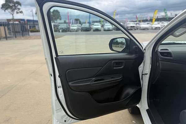 2020 Mitsubishi Triton GLX ADAS MR Rear Wheel Drive