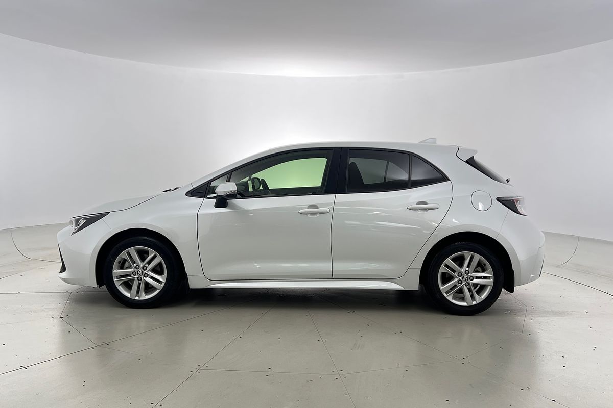 2021 Toyota Corolla SX MZEA12R