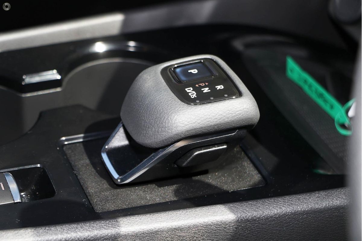 2025 Nissan X-TRAIL ST T33