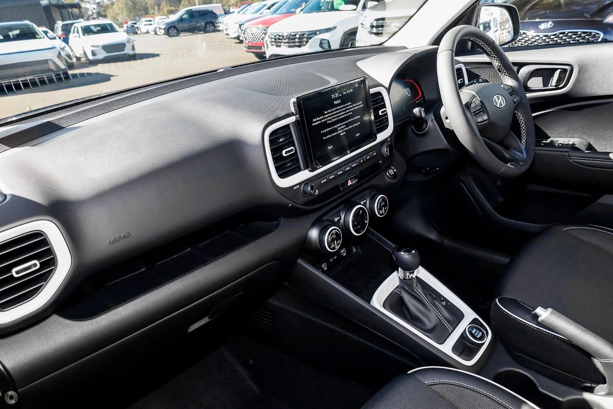 2025 Hyundai Venue Elite QX.V5