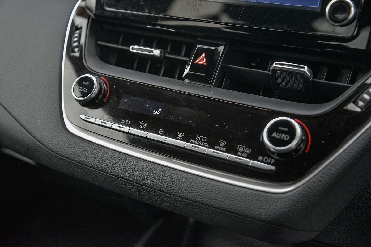 2018 Toyota Corolla Ascent Sport Hybrid ZWE211R