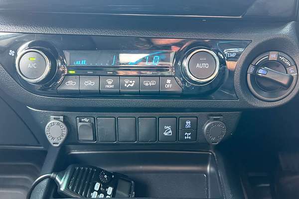 2021 Toyota Hilux SR5 GUN126R 4X4