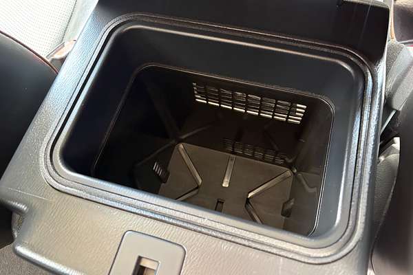 2022 Nissan Patrol Ti-L Y62