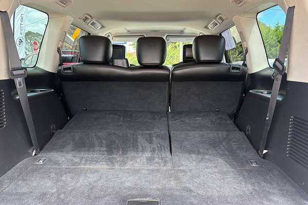 2022 Nissan Patrol Ti-L Y62