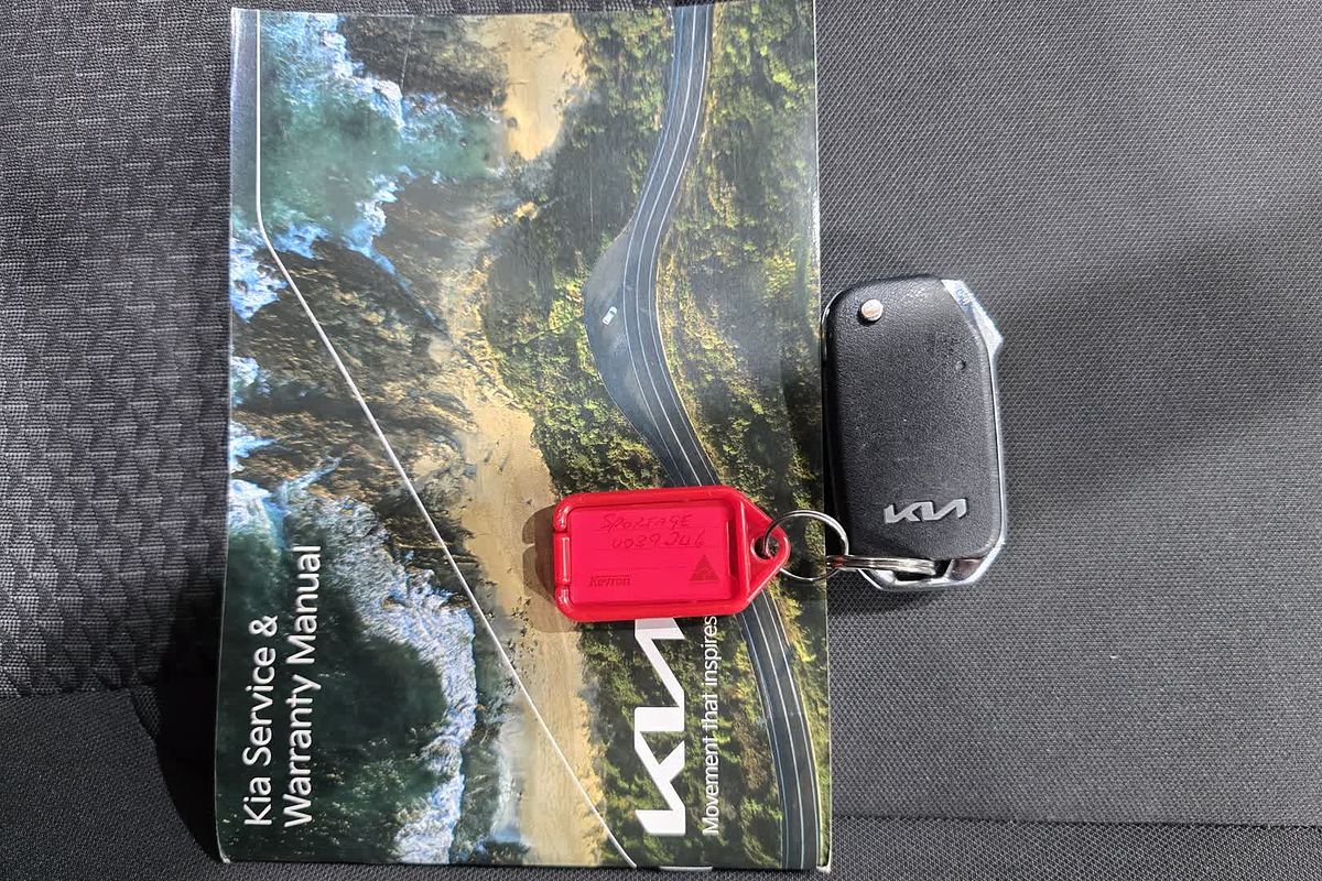 2022 Kia Sportage S NQ5