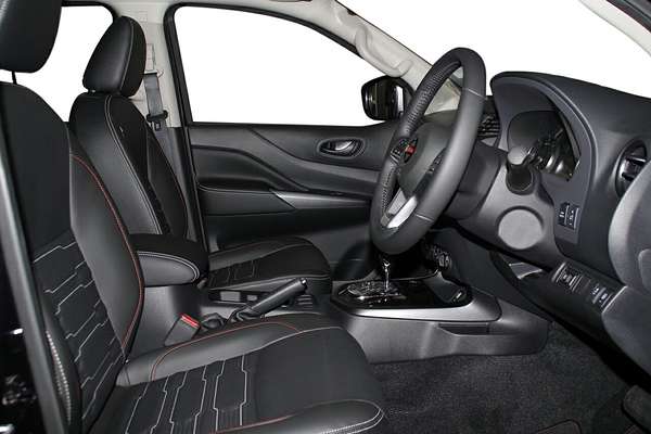 2025 Nissan Navara PRO-4X D23 4X4